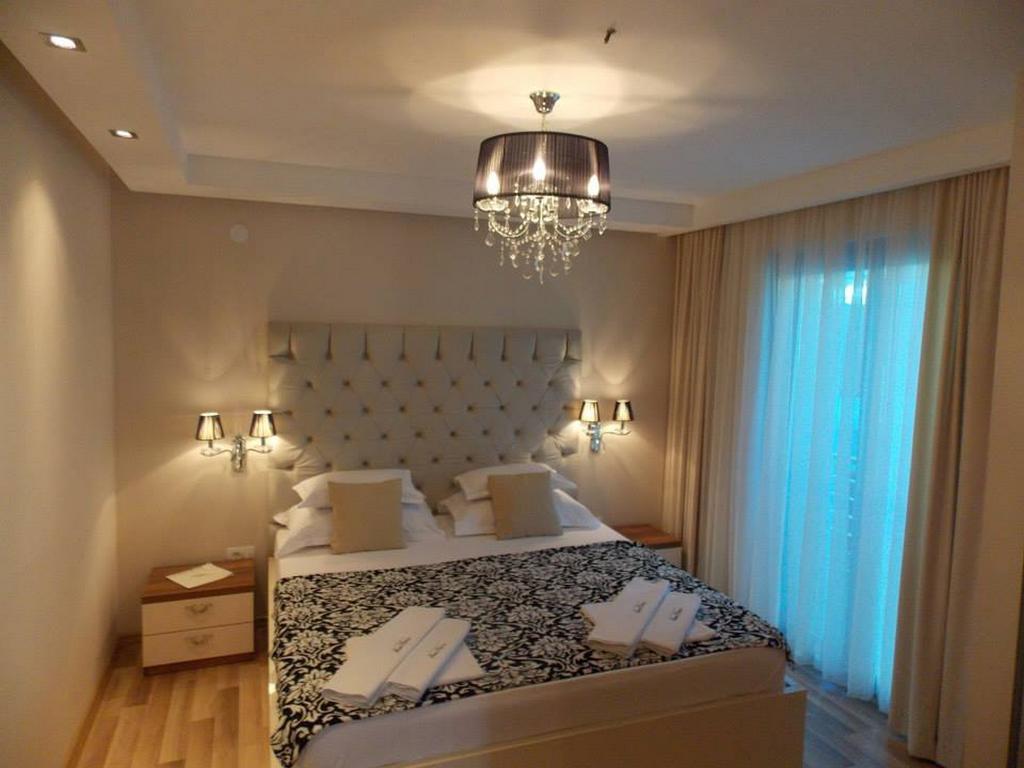And Grand Palazzo Apartment