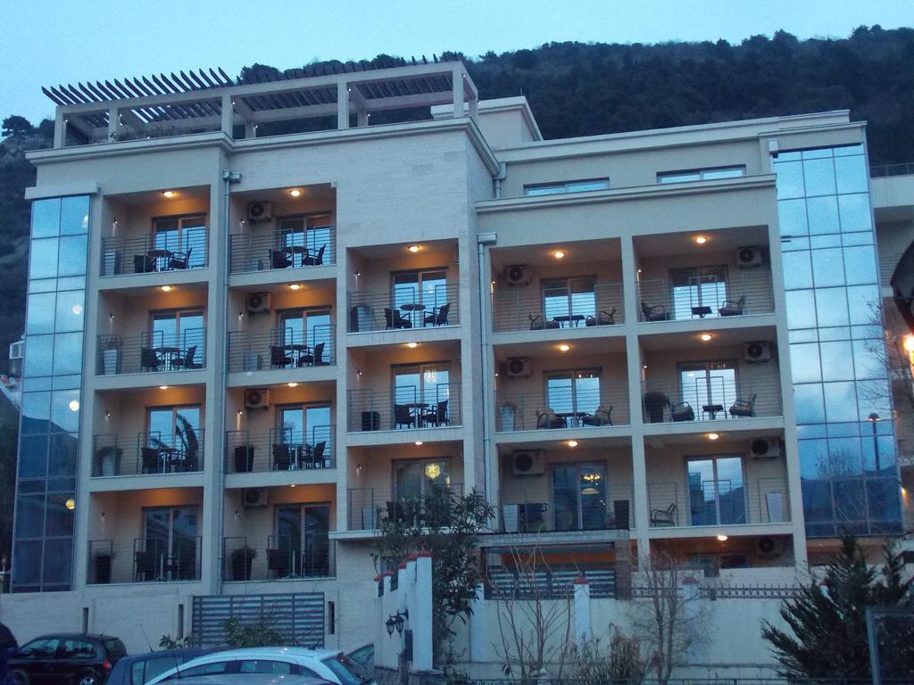 And Grand Palazzo * Budva