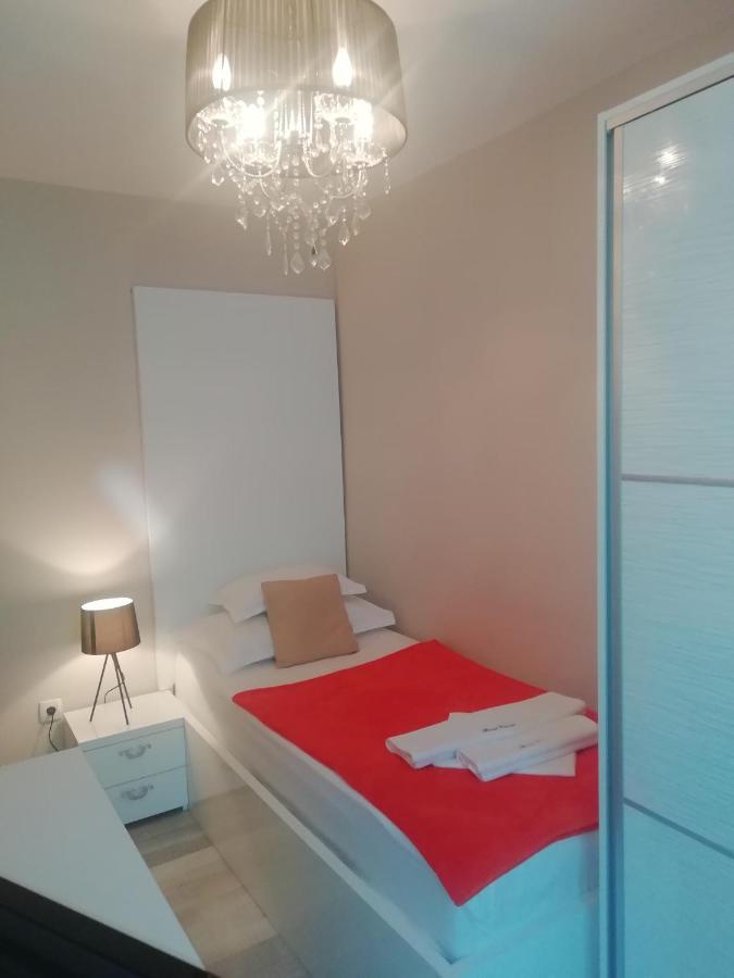 And Grand Palazzo Apartment Budva